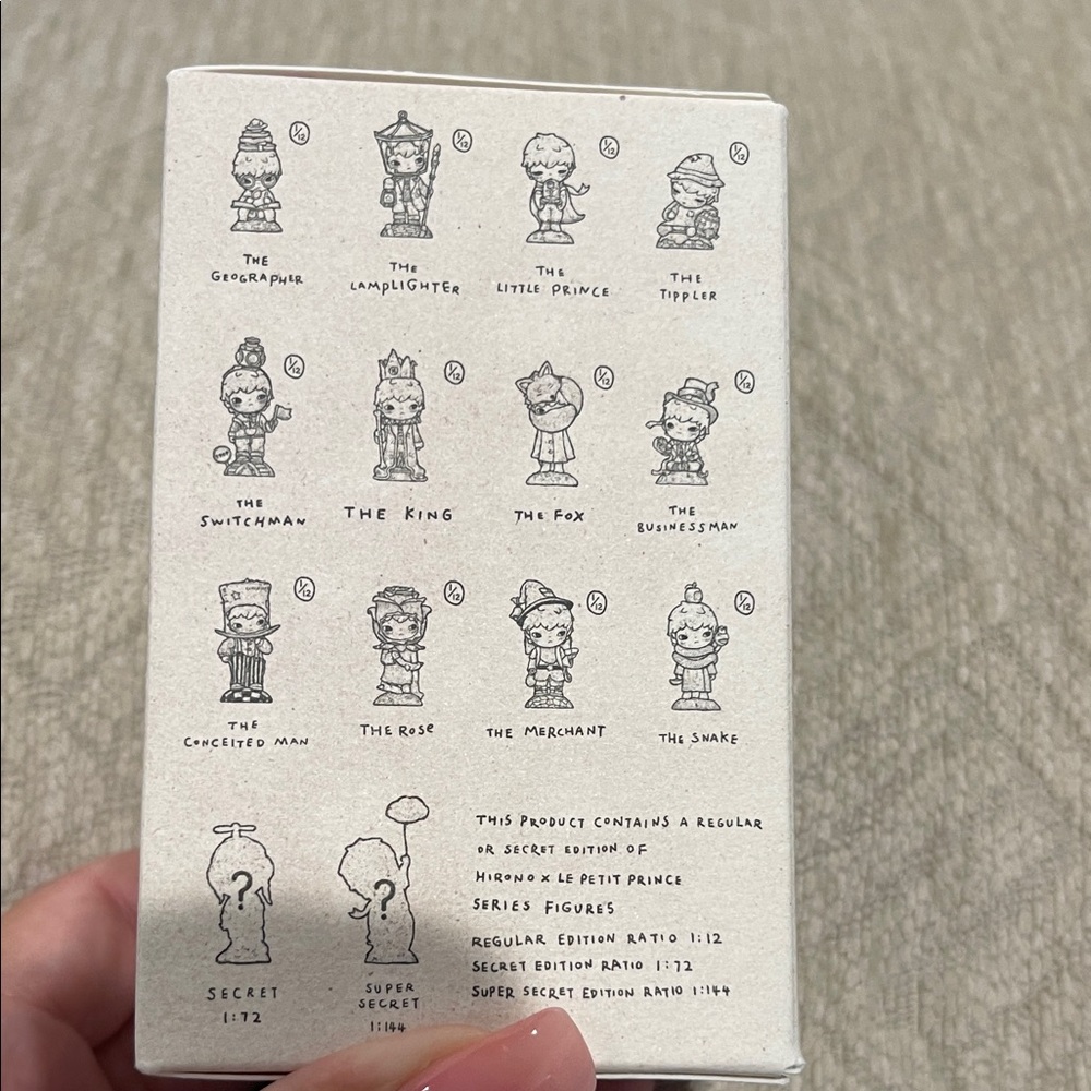 Pop Mart Hirono Le Petit Prince Collectible Box - Picture 2 of 4